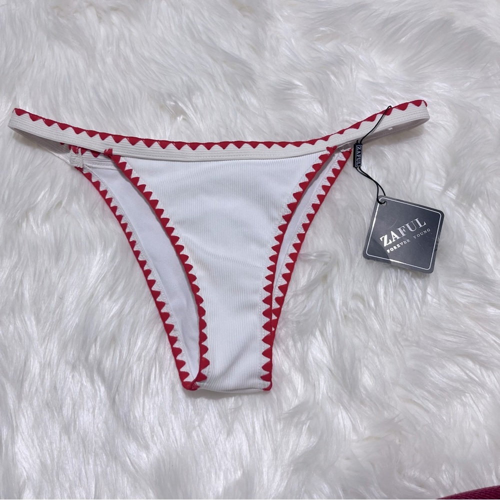 NWT Zaful‎ white and red bikini bottoms size L